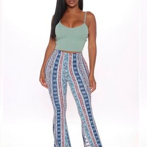 Brand New fashionova pants (M) with tag attached.